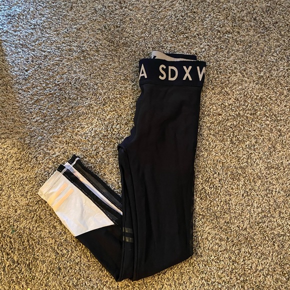 Sarah’s day X WF leggings - Picture 7 of 7